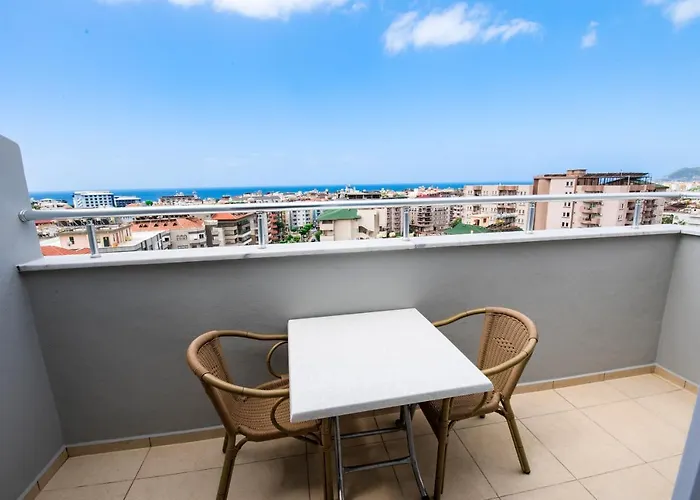 Kleopatra Tower Suite Hotel